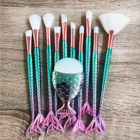 💥🧜♀️NEW💥MAKEUP Brush set 11 pieces Mermaid iridescent green purple eyes… - Picture 2 of 16